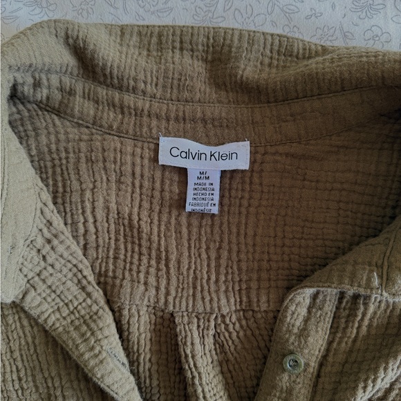Calvin Klein Button Up - Picture 2 of 4